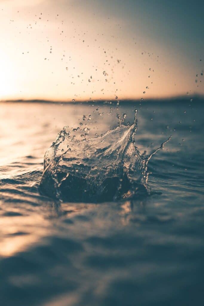 pretty water splash
