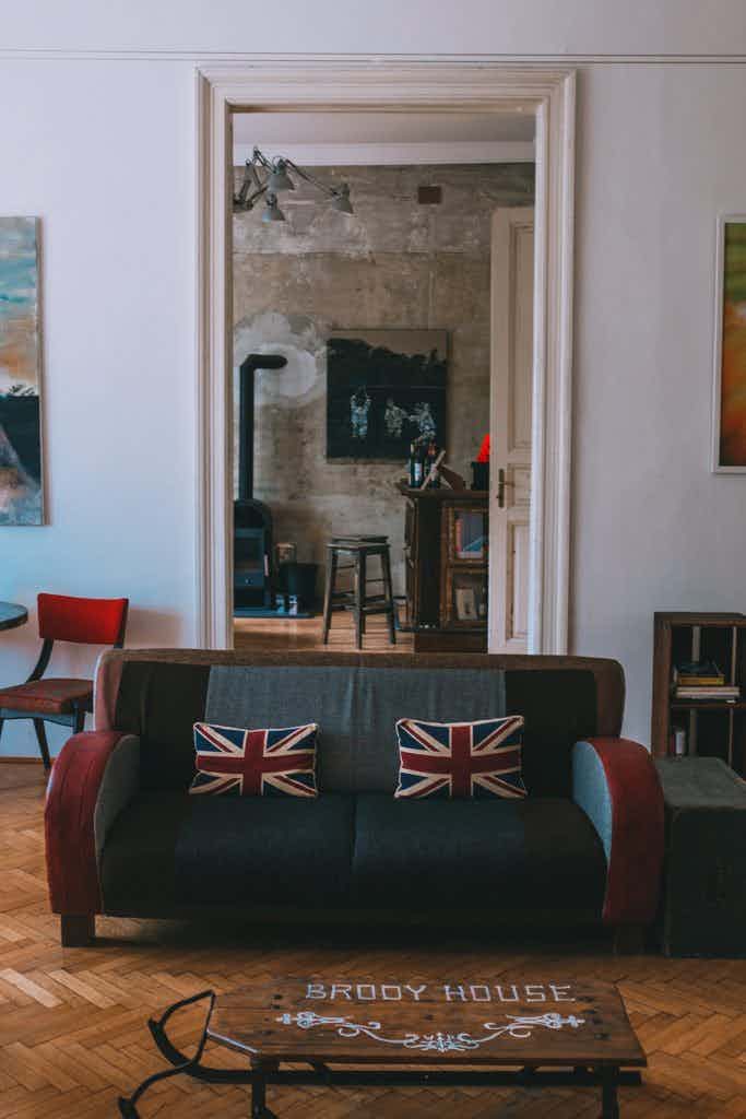 Living room with union jack pillows