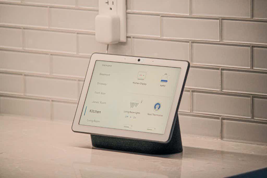 Echo Show on counter