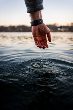 smart watch coming out of water