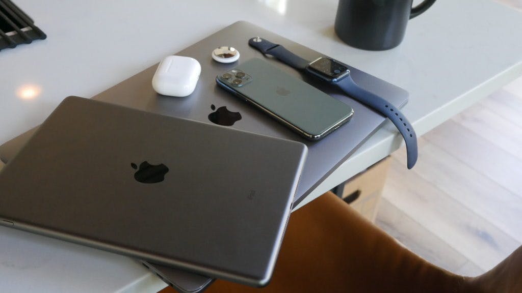 APple products table