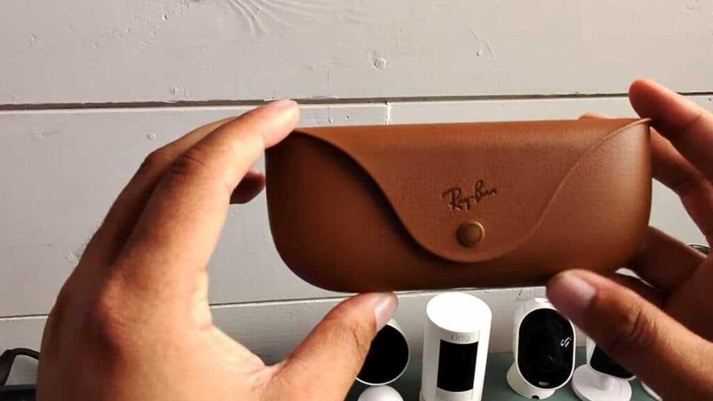 How to Check the Battery Life of Ray-Ban Meta Smart Glasses