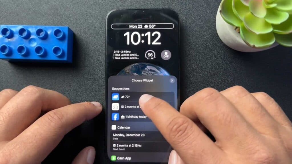 How to Customize Your iPhone Lock Screen