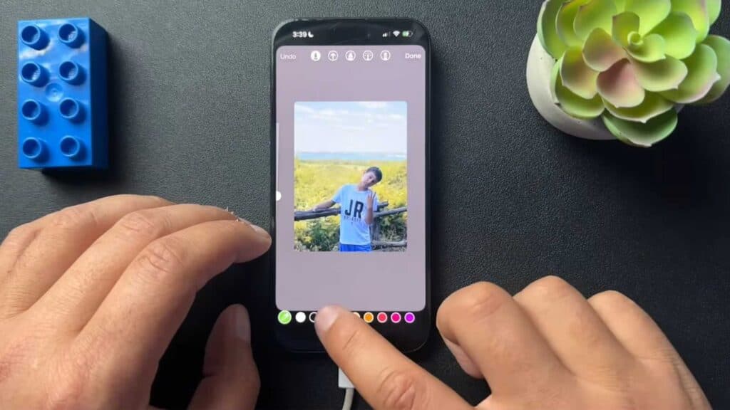 How to Change the Background Color of Your Instagram Story
