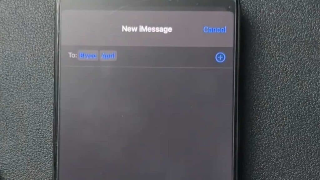 Title How to Start a Group Message on iPhone