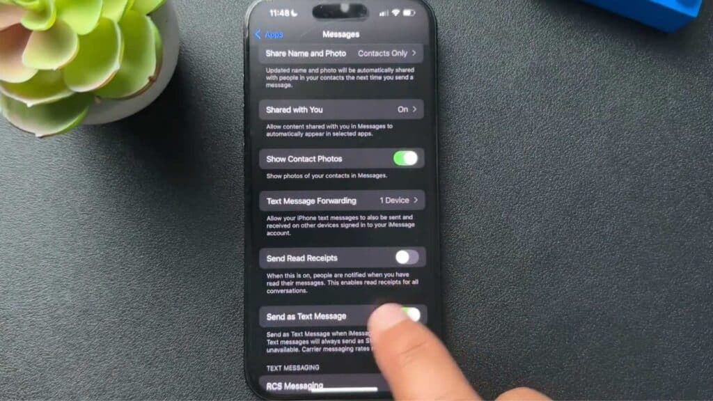 How to Turn Read Receipts On or Off on iPhone