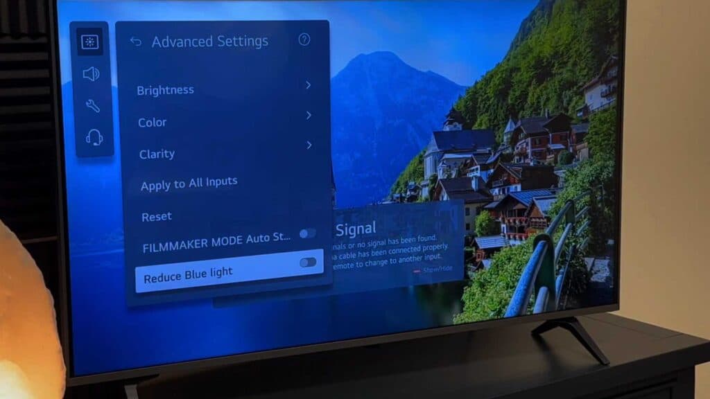 Fixing LG TV that has a blue tint (4 things to try)